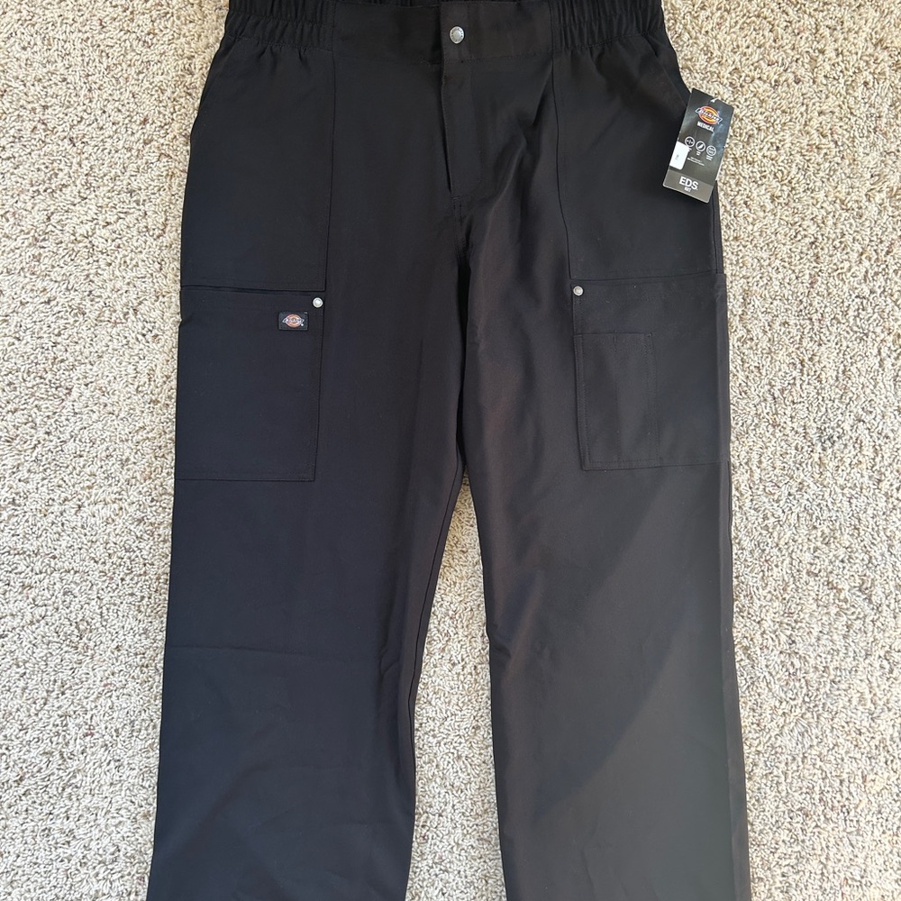 Dickies Women’s Black Scrubs (New with tags)